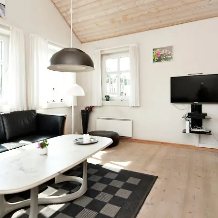 Three-bedroom Holiday In Henne 16 Casa de Férias Henne Strand