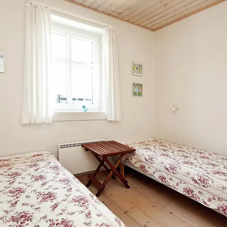 Three-bedroom Holiday In Henne 16 Henne Strand