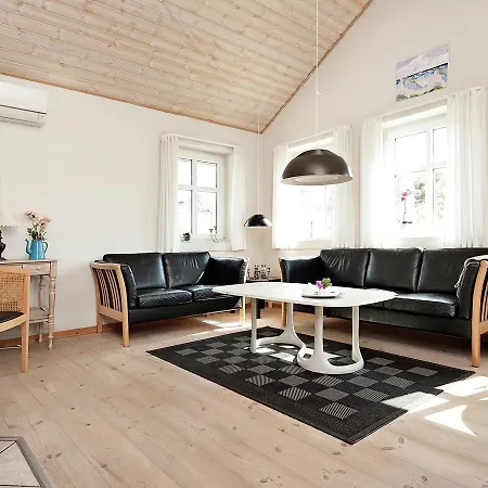 Three-bedroom Holiday In Henne 16 Casa de Férias